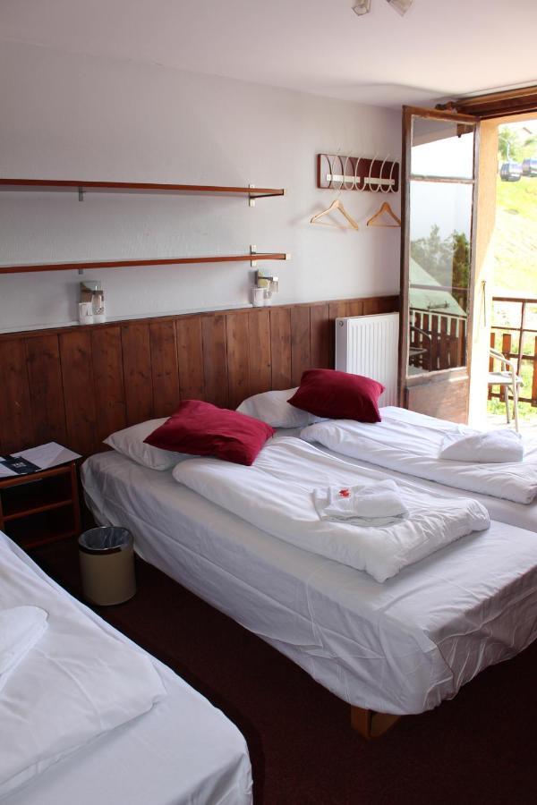 אלפה ד'הואז Hotel Le Refuge מראה חיצוני תמונה