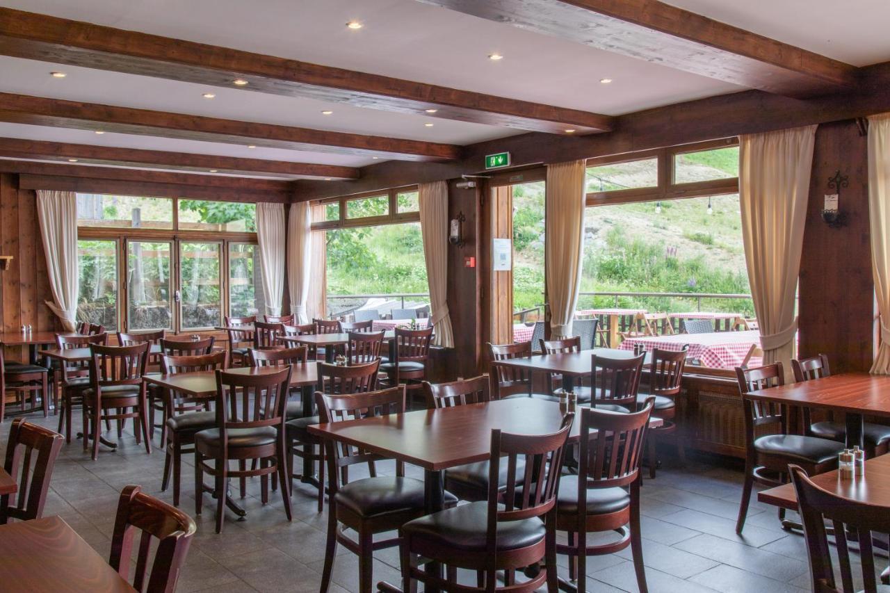 אלפה ד'הואז Hotel Le Refuge מראה חיצוני תמונה